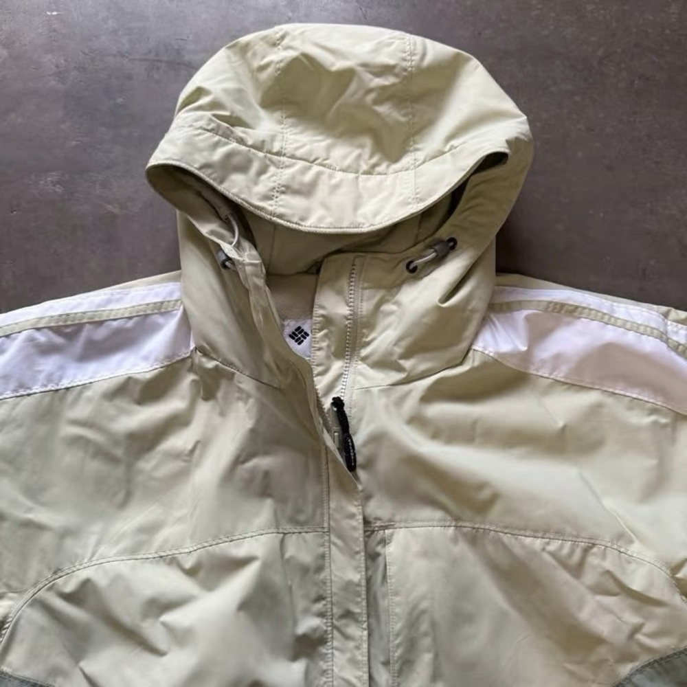 Columbia Light Green Fleece-Lined Jacket